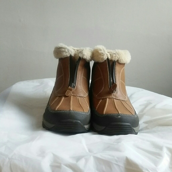 clarks shearling boots